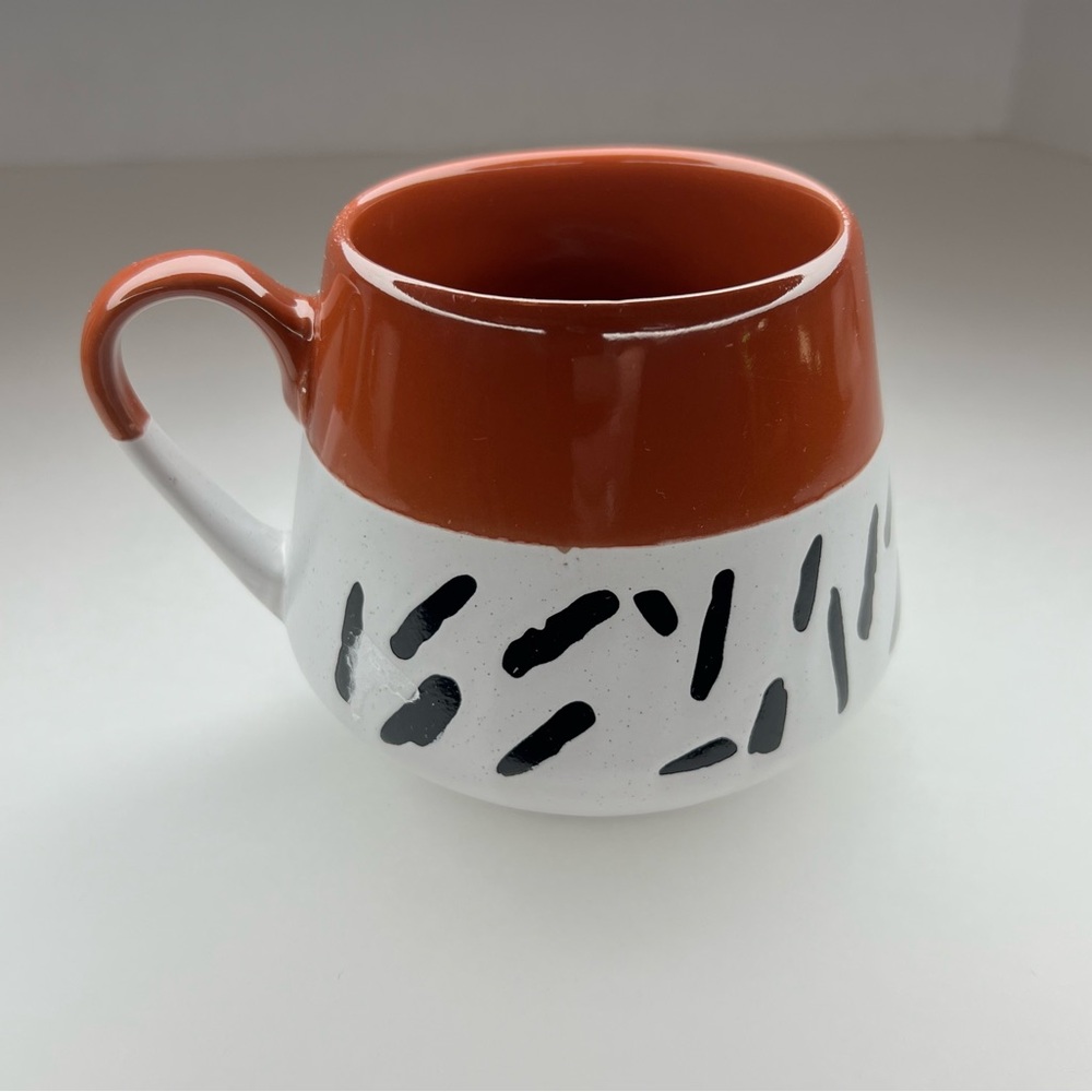 The Old Pottery Company Handcrafted Two-Tone Coffee Mug – 15 oz